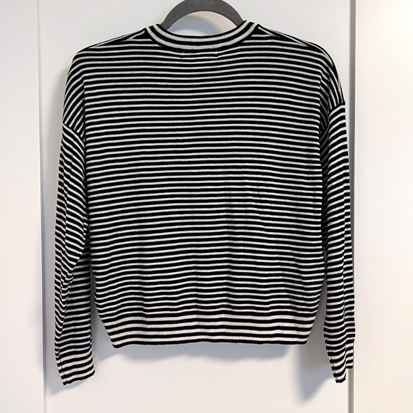Magaschoni Black & White Striped Top minimalist delicate classic - Picture 3 of 5